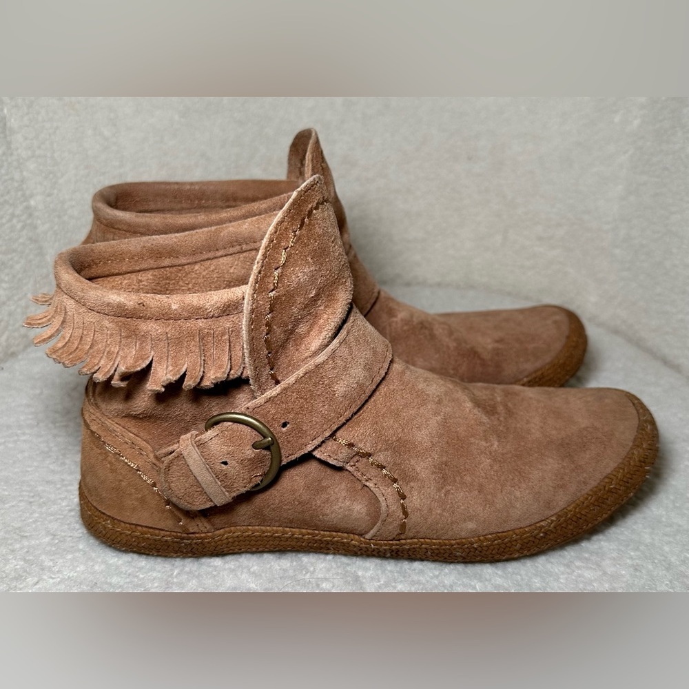UGG Amely booties boots slip-on moccasins fringe suede boho bohemian cute girly‎